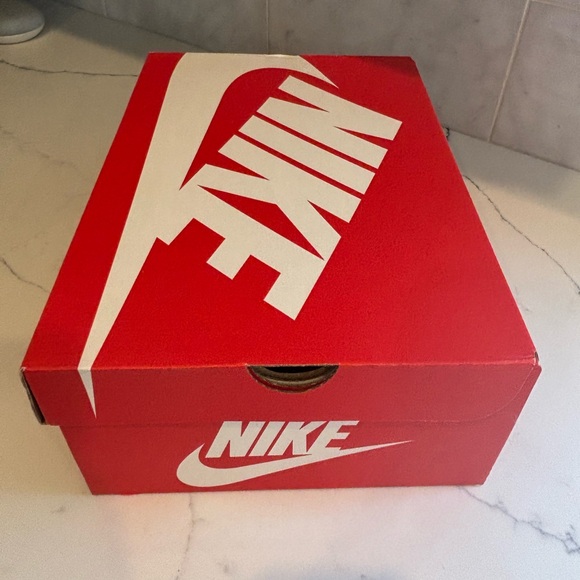 Nike Dunk Low Retro - size 11 - Picture 8 of 8